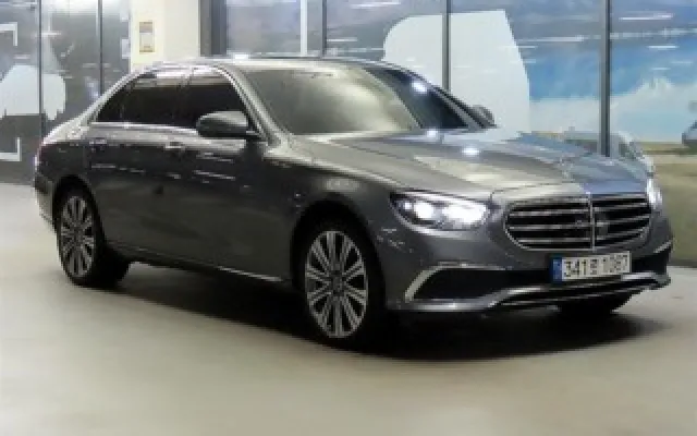 수원자동차싸게사는법 E-클래스 W213 E350 4MATIC 아방가르드 매물 사진 4 - 2022/11 99,368km