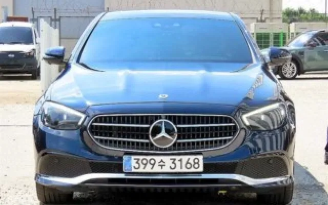 수원자동차싸게사는법 E-클래스 W213 E350 4MATIC 아방가르드 매물 사진 3 - 2022/07 48,785km
